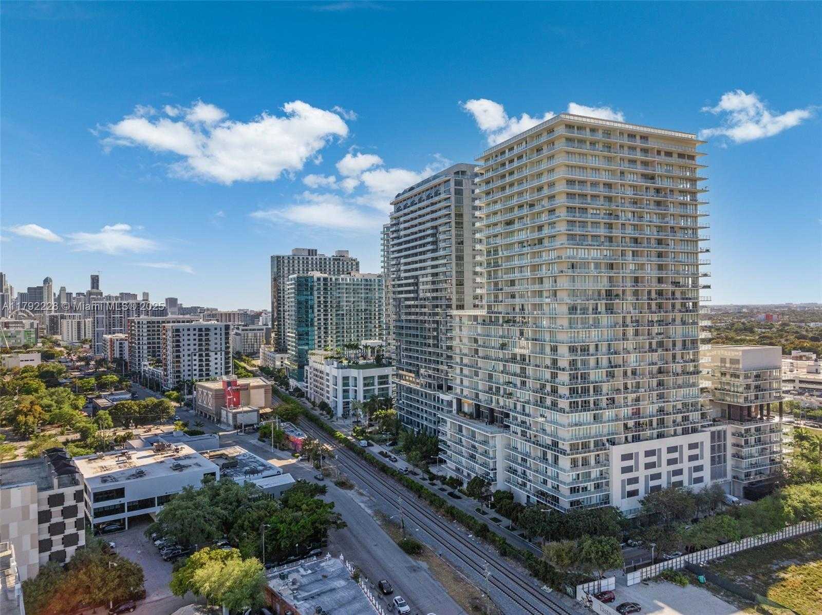 Small Image of 3470 EAST COAST AVE #H1405, Miami Number 40