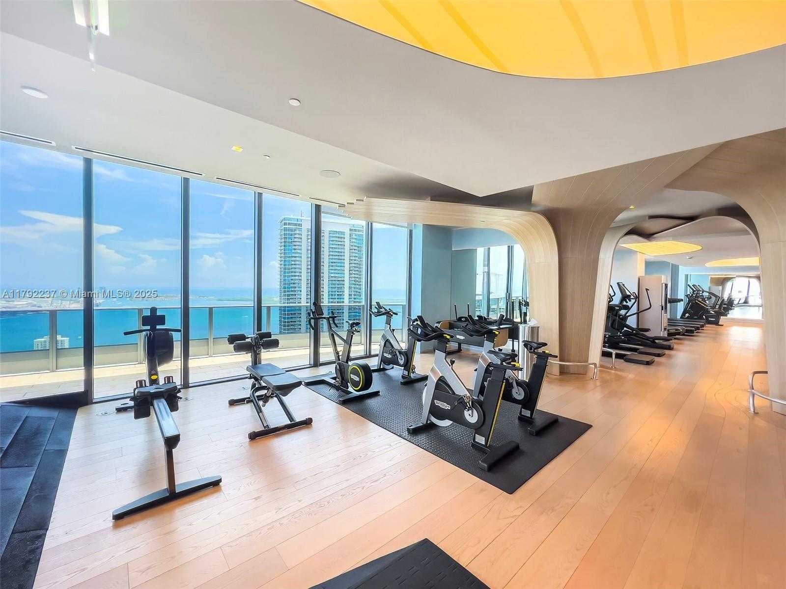 Small Image of 1000 Brickell Plaza, Miami, FL 33131, USA Number 28