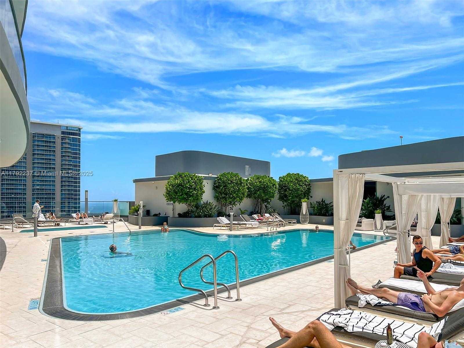 Small Image of 1000 Brickell Plaza, Miami, FL 33131, USA Number 40