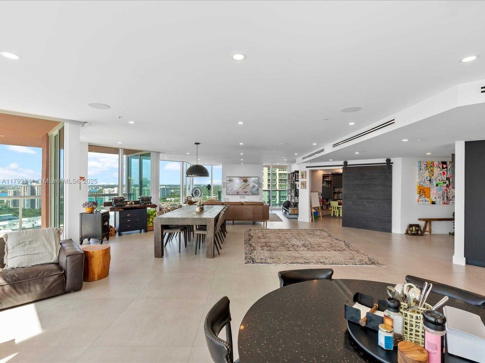 Small Image of 3370 HIDDEN BAY DR #2900, Aventura Number 12