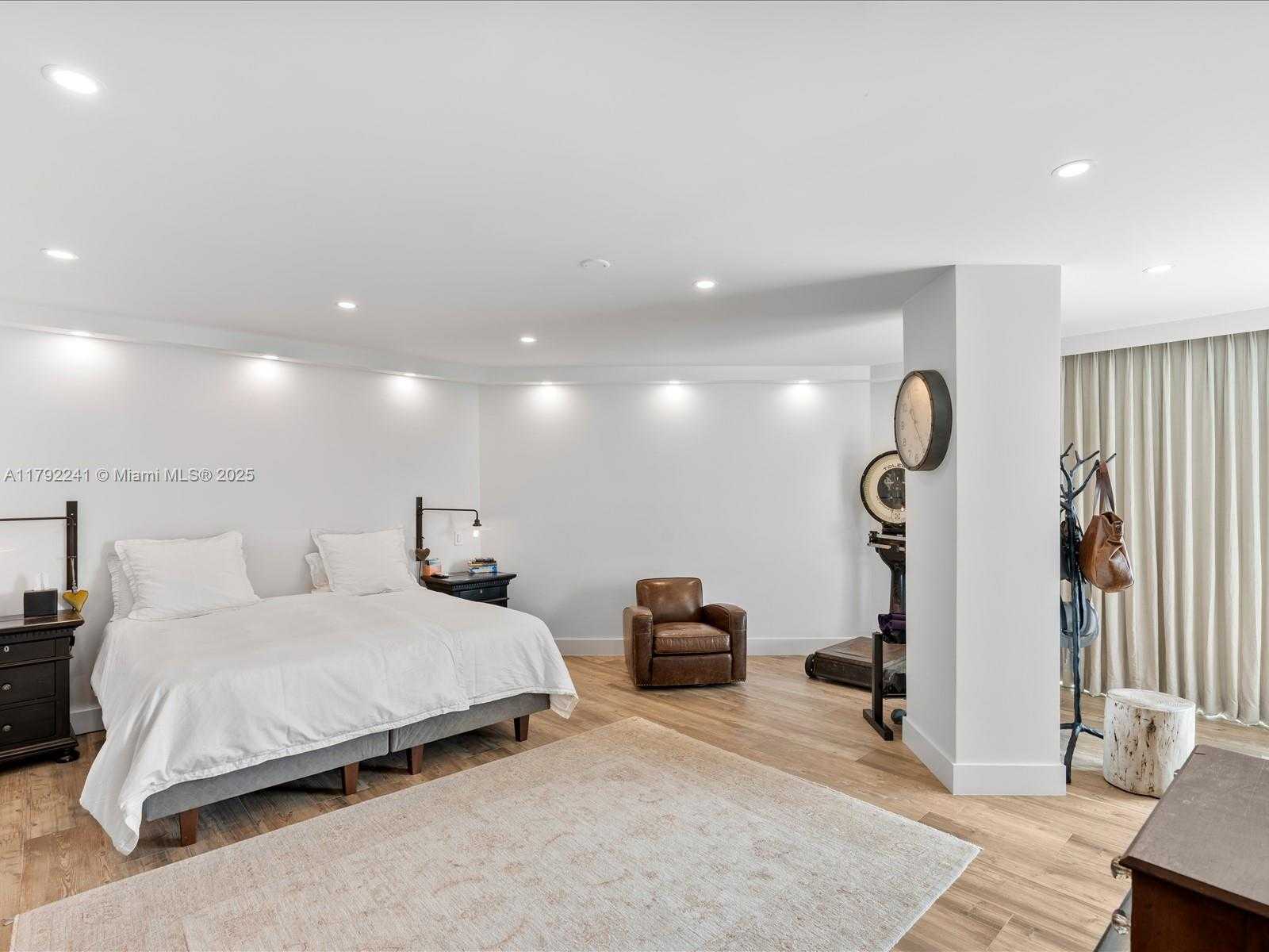 Small Image of 3370 HIDDEN BAY DR #2900, Aventura Number 36