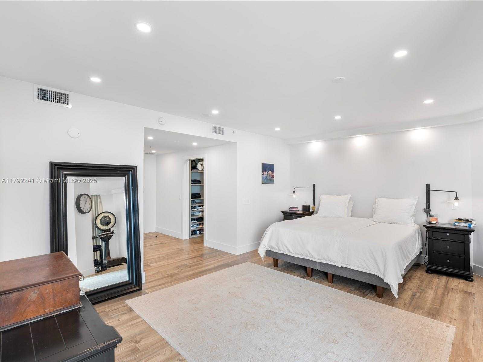 Small Image of 3370 HIDDEN BAY DR #2900, Aventura Number 37