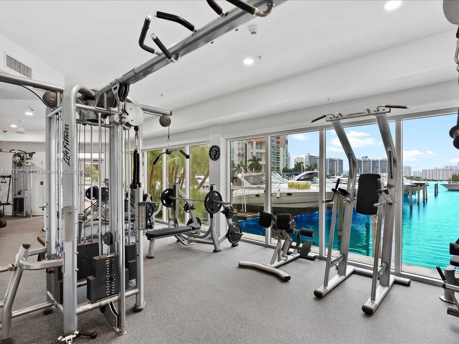 Small Image of 3370 HIDDEN BAY DR #2900, Aventura Number 54