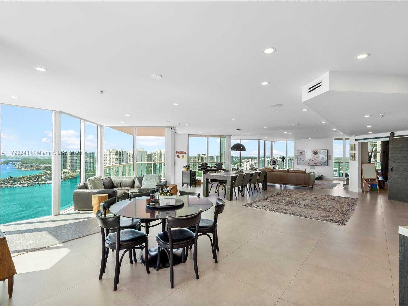 Small Image of 3370 HIDDEN BAY DR #2900, Aventura Number 7