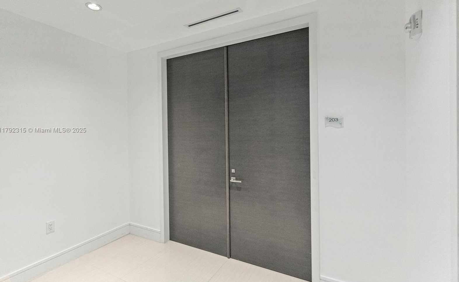 Small Image of 3250 NORTH EAST 188TH ST #203, Aventura Number 48