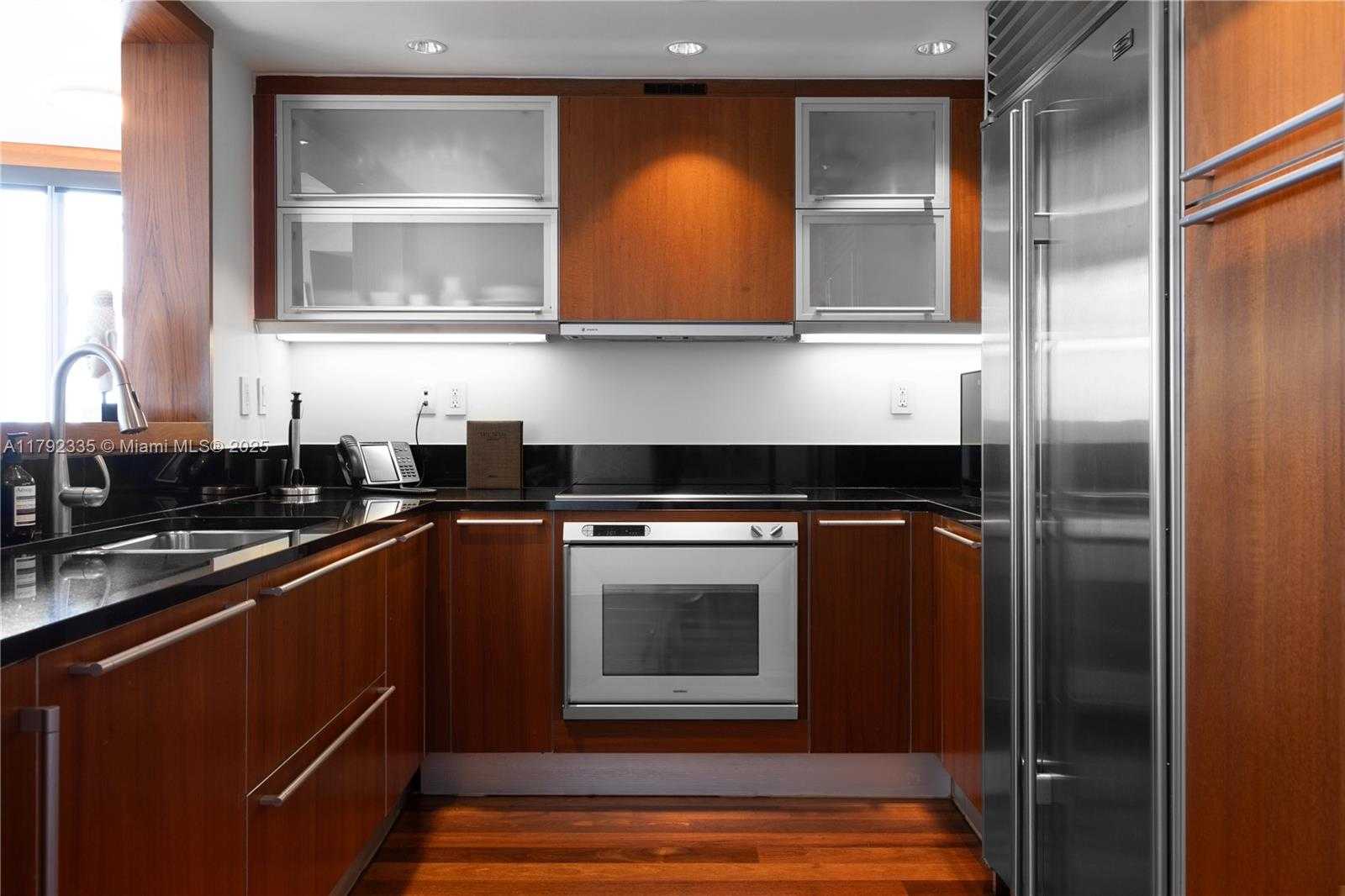 Small Image of 101 20TH ST #3206, Miami Beach Number 12