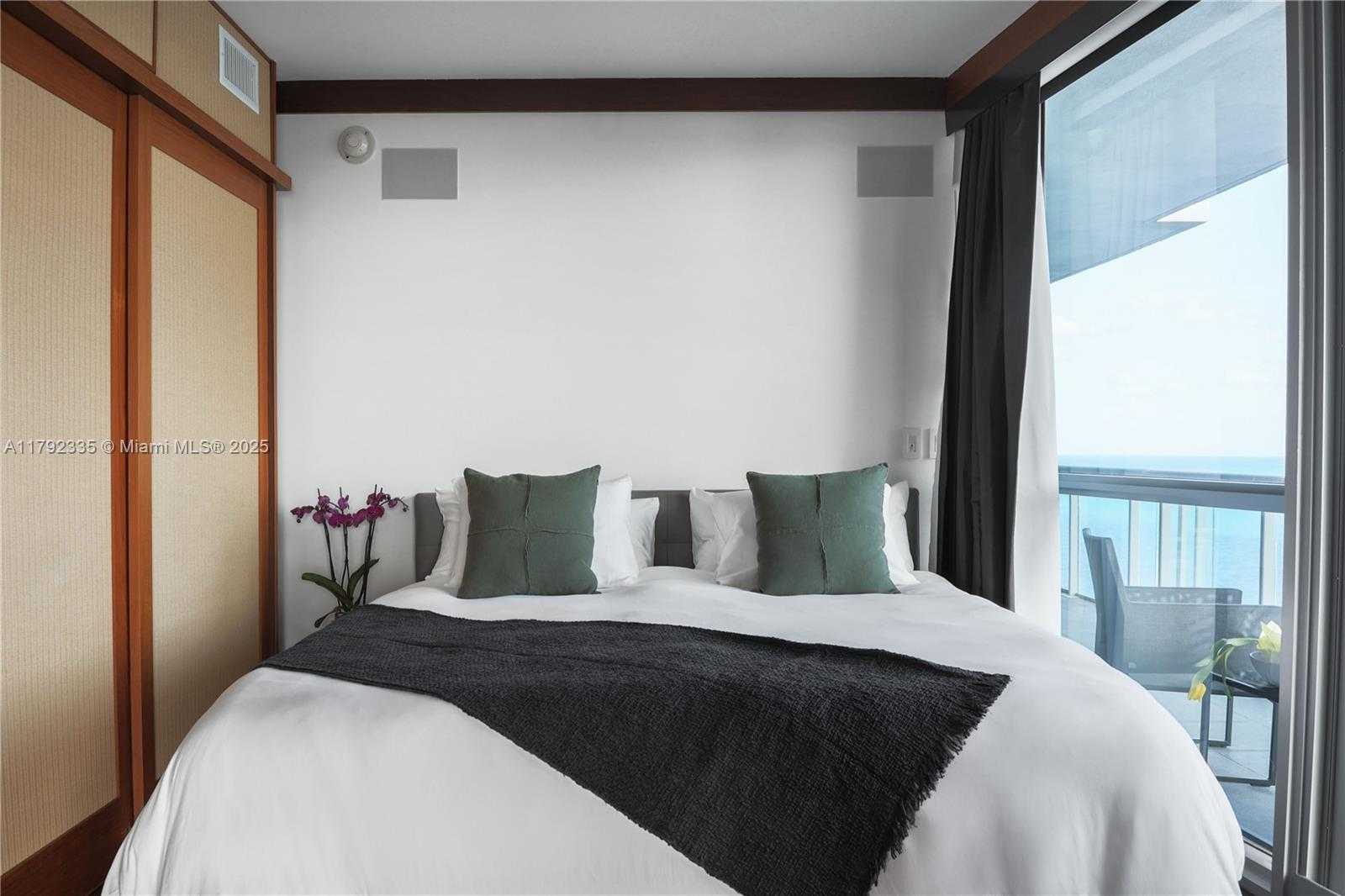 Small Image of 101 20TH ST #3206, Miami Beach Number 9