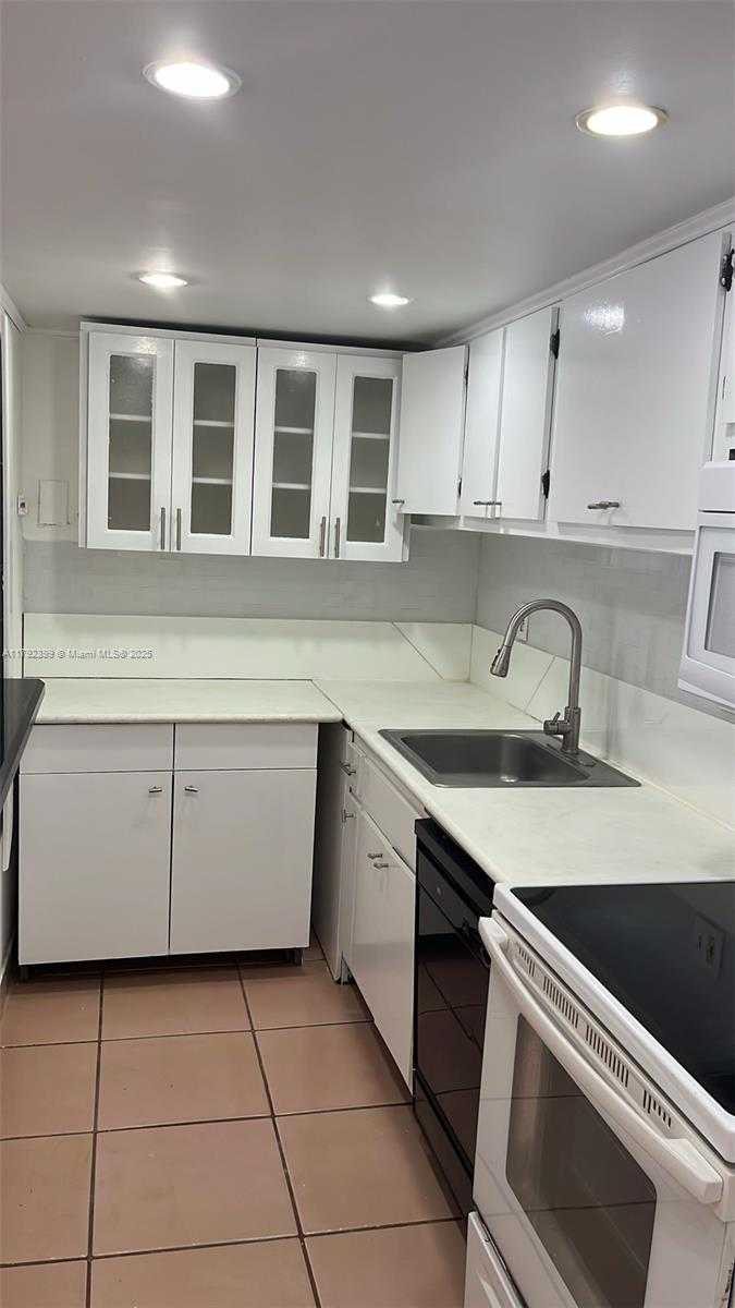 Small Image of 4430 NORTH WEST 79TH AVE #1D, Doral Number 13