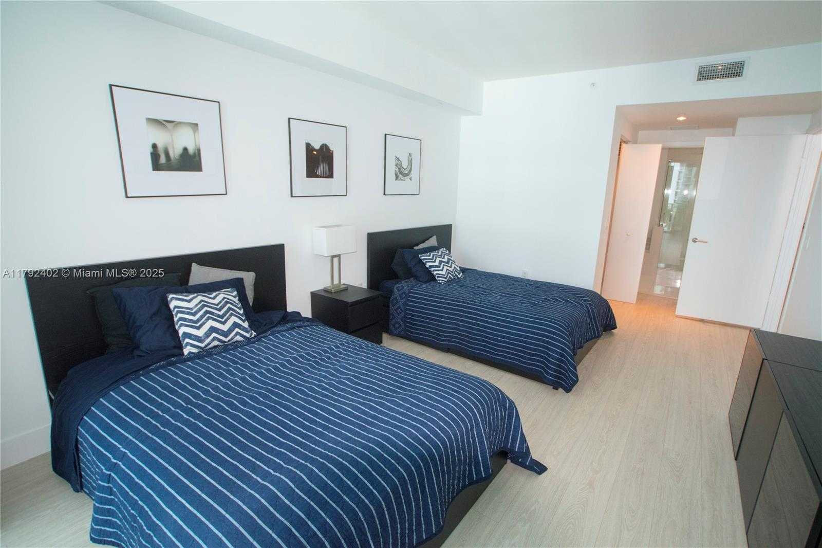 Small Image of 1100 SOUTH MIAMI AVE #1511, Miami Number 19