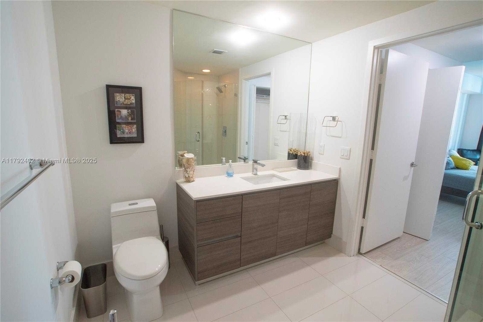 Small Image of 1100 SOUTH MIAMI AVE #1511, Miami Number 28