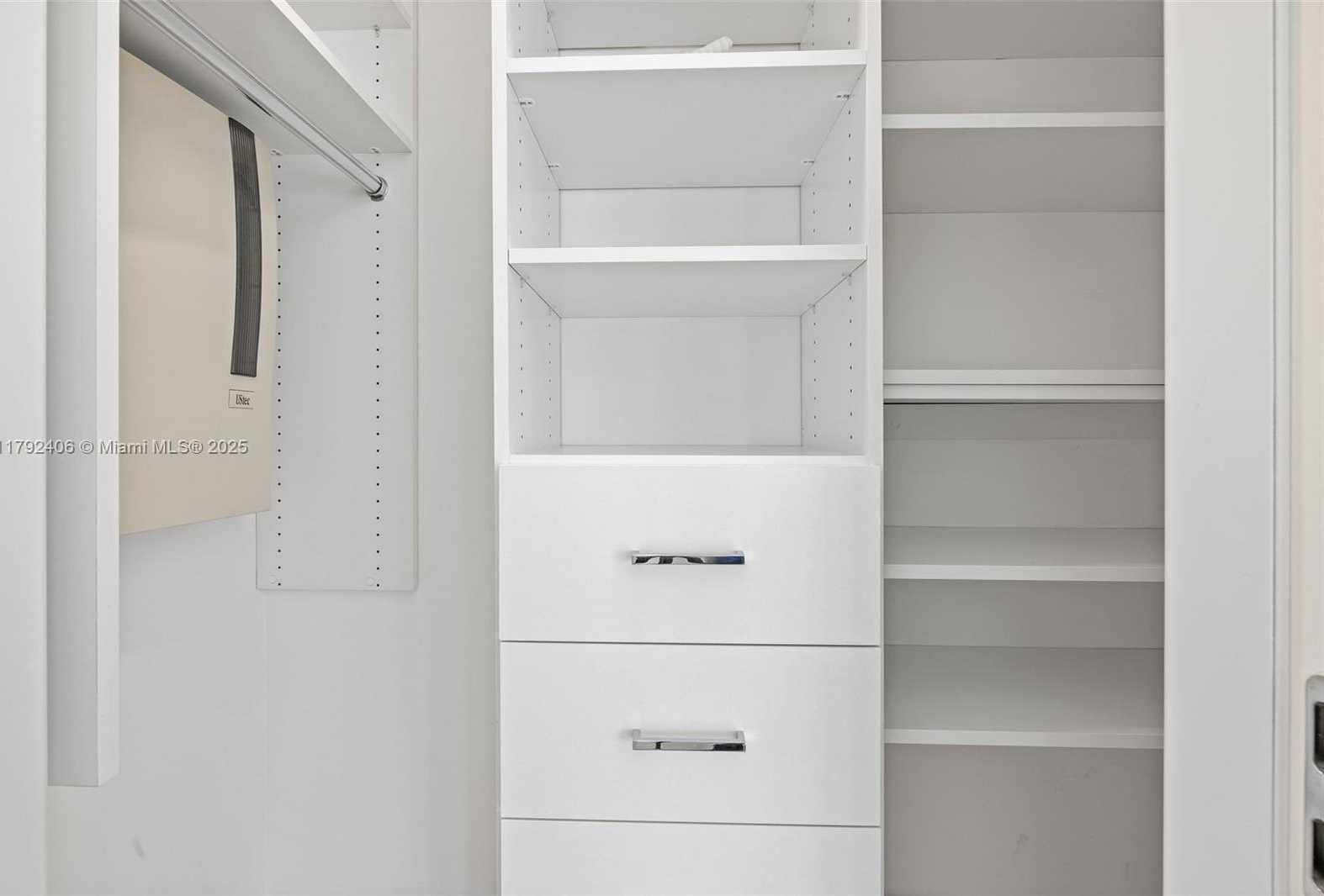 Small Image of 6000 INDIAN CREEK DR #18A, Miami Beach Number 19