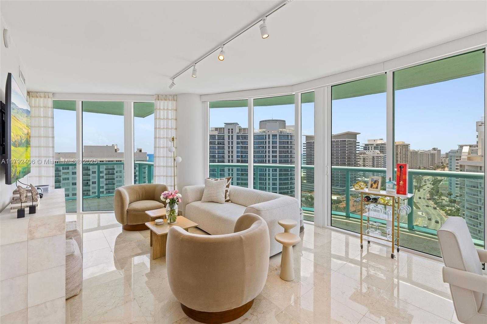 Small Image of 6000 INDIAN CREEK DR #18A, Miami Beach Number 3