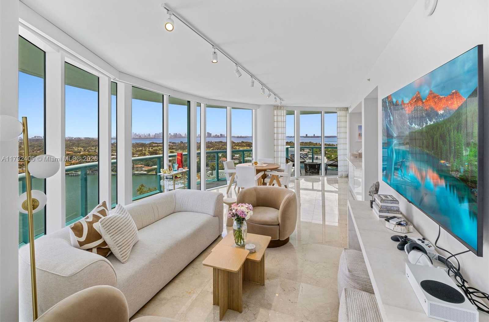 Small Image of 6000 INDIAN CREEK DR #18A, Miami Beach Number 6