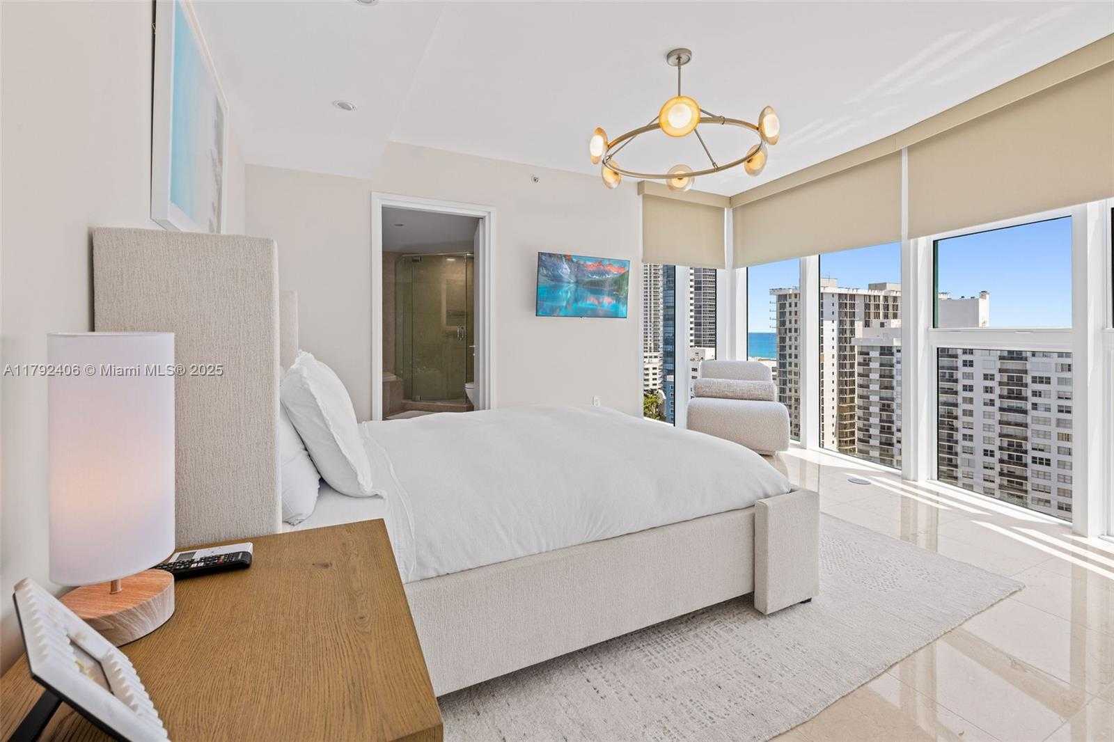 Small Image of 6000 INDIAN CREEK DR #18A, Miami Beach Number 8