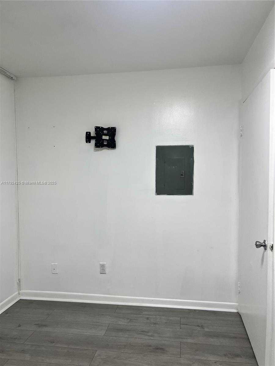 Small Image of 15290 SOUTH WEST 106TH LN #307, Miami Number 12