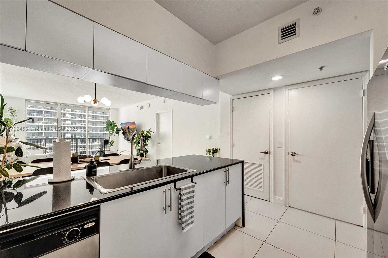 Small Image of 1750 NORTH BAYSHORE DR #4805, Miami Number 12