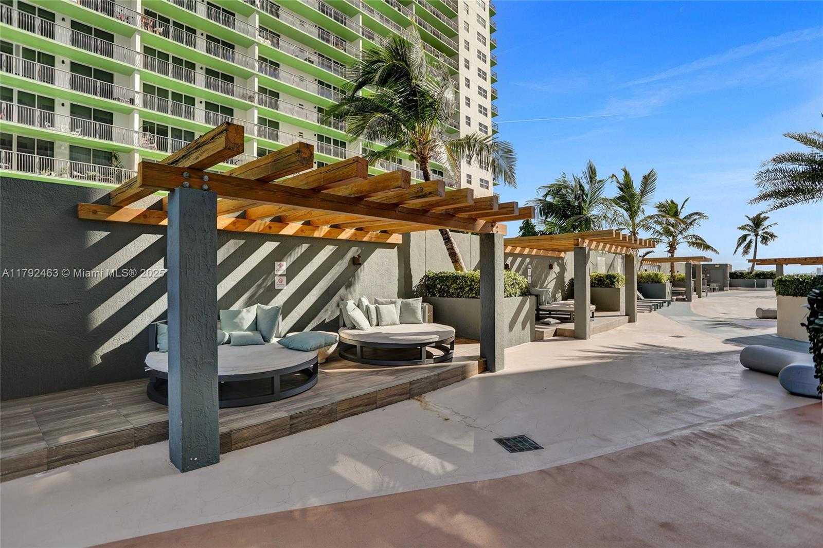 Small Image of 1750 NORTH BAYSHORE DR #4805, Miami Number 23
