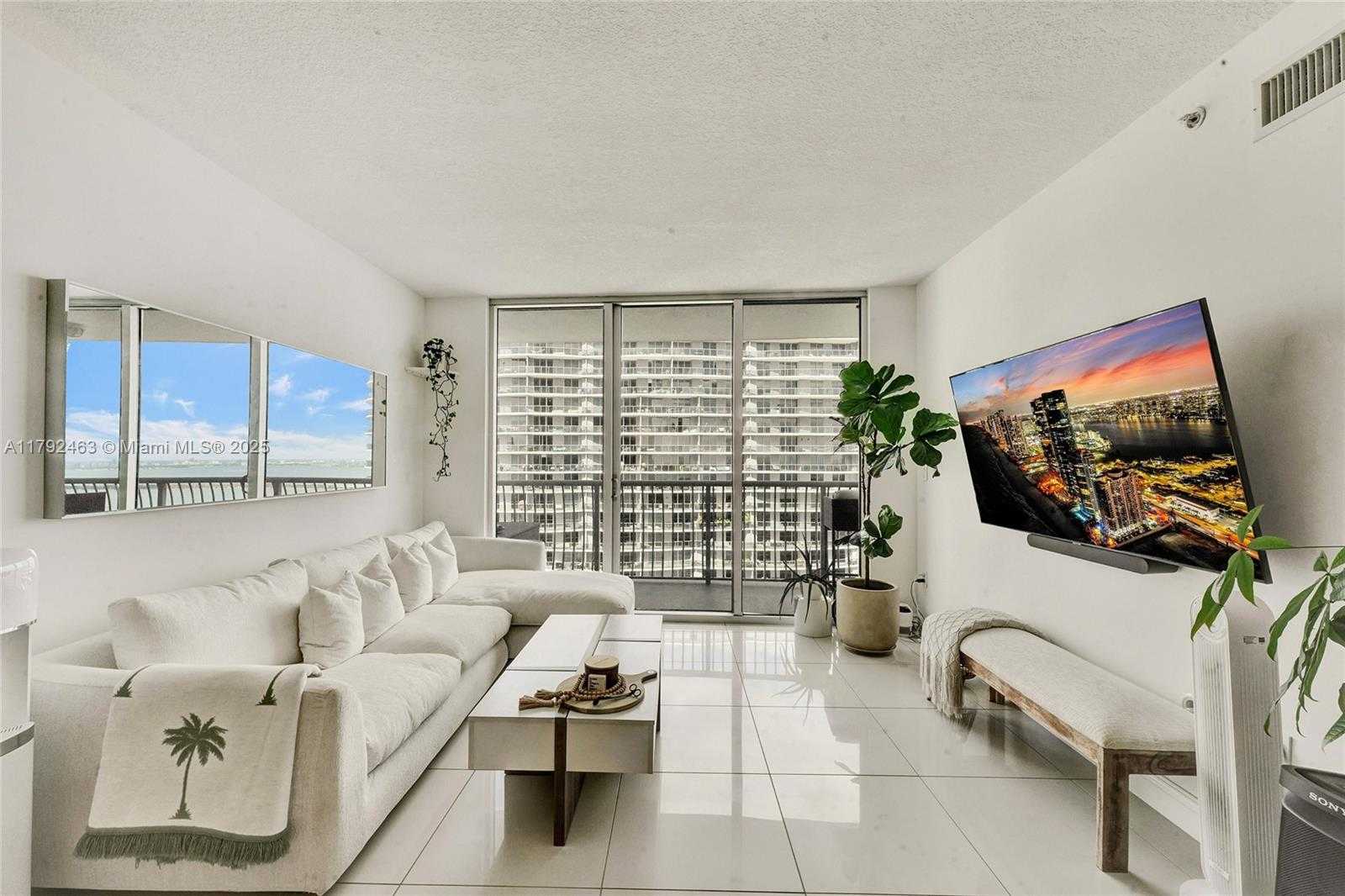 Small Image of 1750 NORTH BAYSHORE DR #4805, Miami Number 5