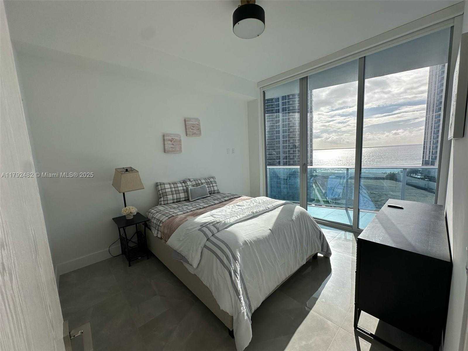 Small Image of 17550 COLLINS AVE #902, Sunny Isles Beach Number 18