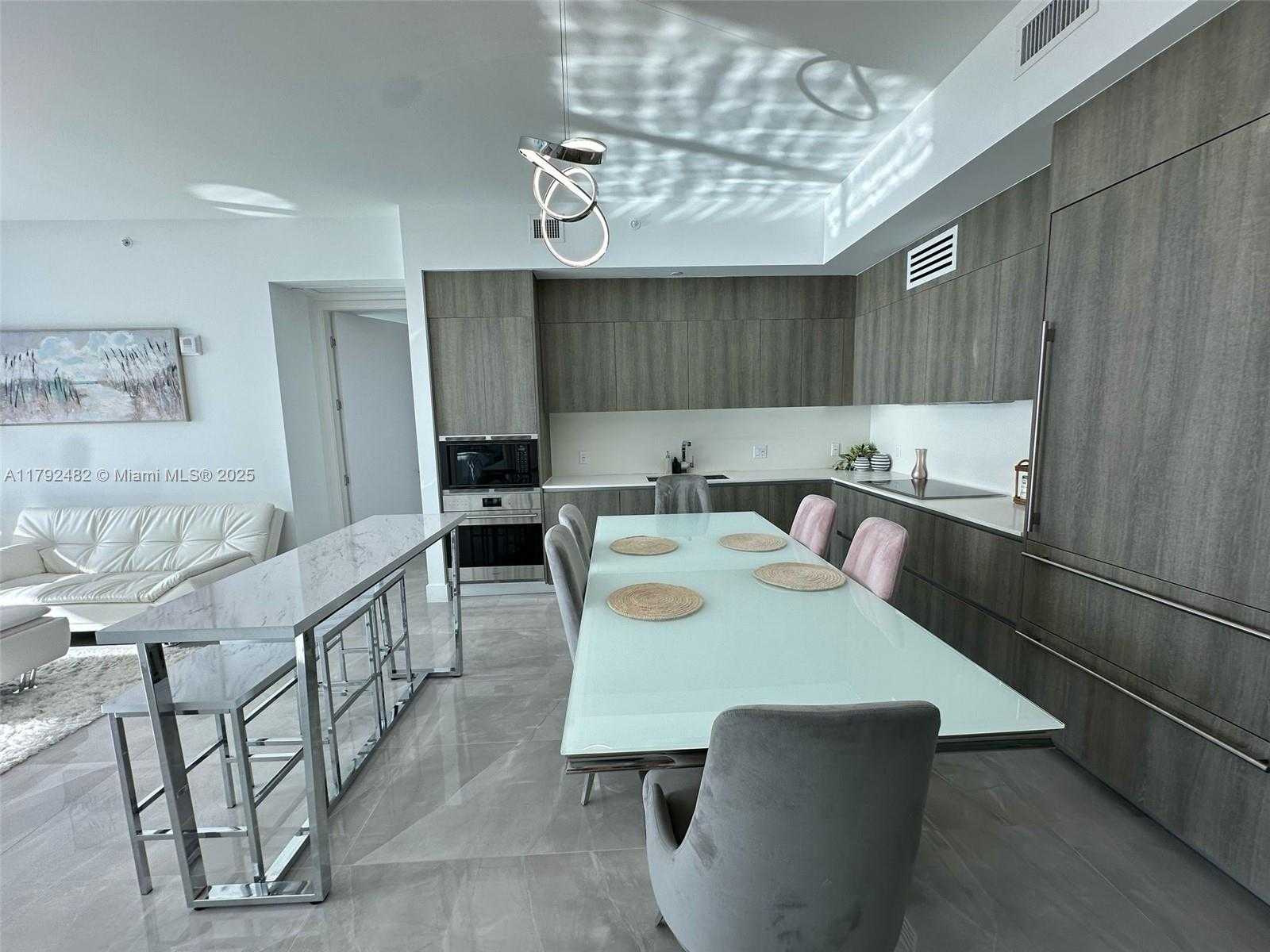 Small Image of 17550 COLLINS AVE #902, Sunny Isles Beach Number 5