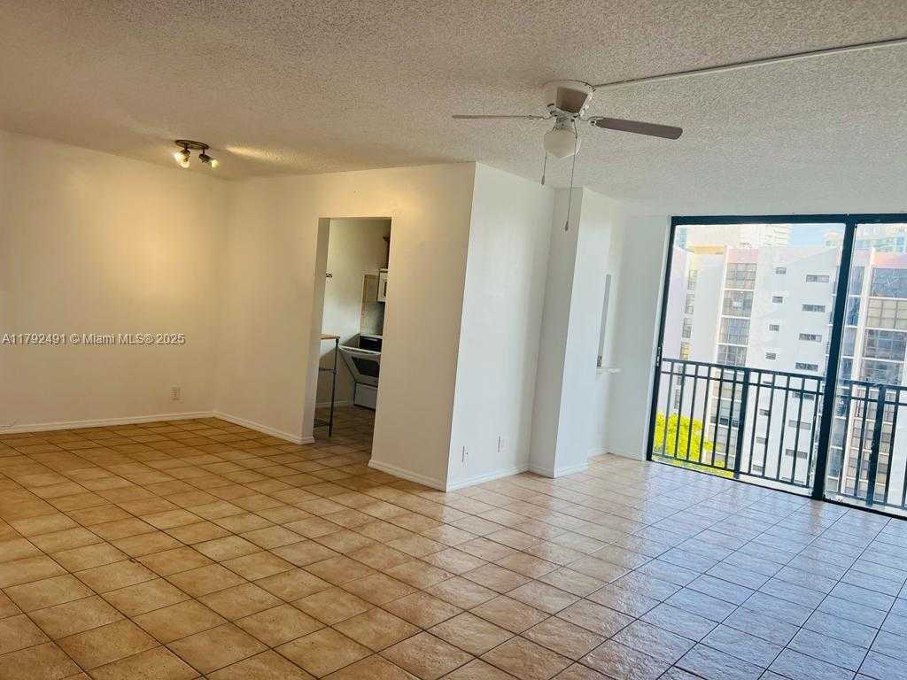 Small Image of 17011 NORTH BAY RD #816, Sunny Isles Beach Number 6