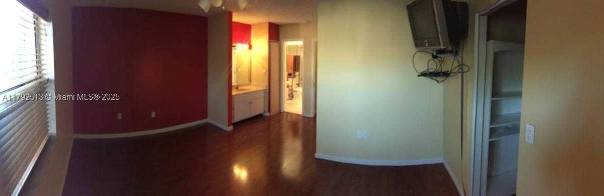 Small Image of 11483 SOUTH WEST 109TH RD #2E, Miami Number 3