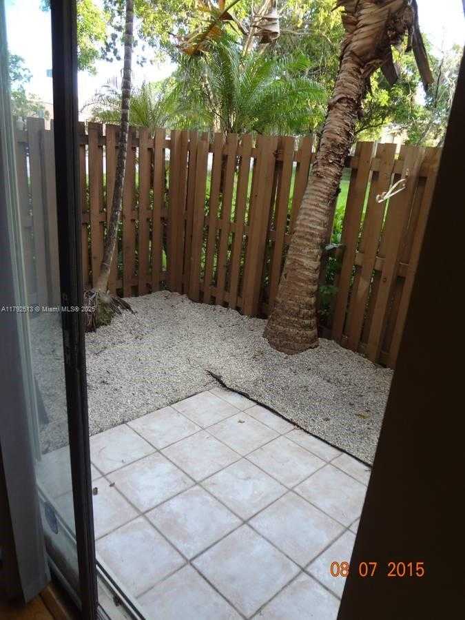 Small Image of 11483 SOUTH WEST 109TH RD #2E, Miami Number 5