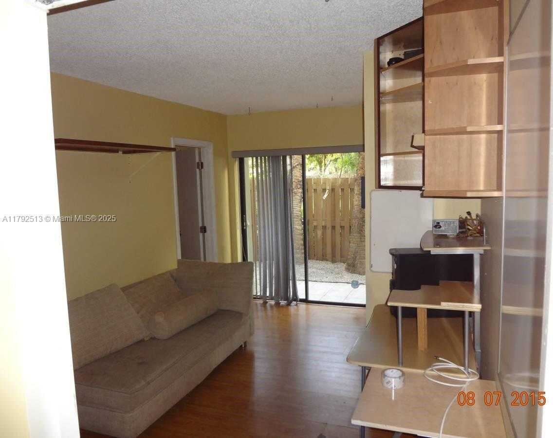 Small Image of 11483 SOUTH WEST 109TH RD #2E, Miami Number 6