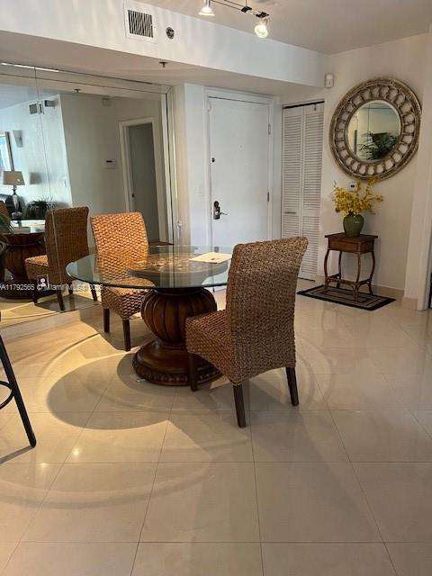 Small Image of 19999 EAST COUNTRY CLUB DR #1406, Aventura Number 5