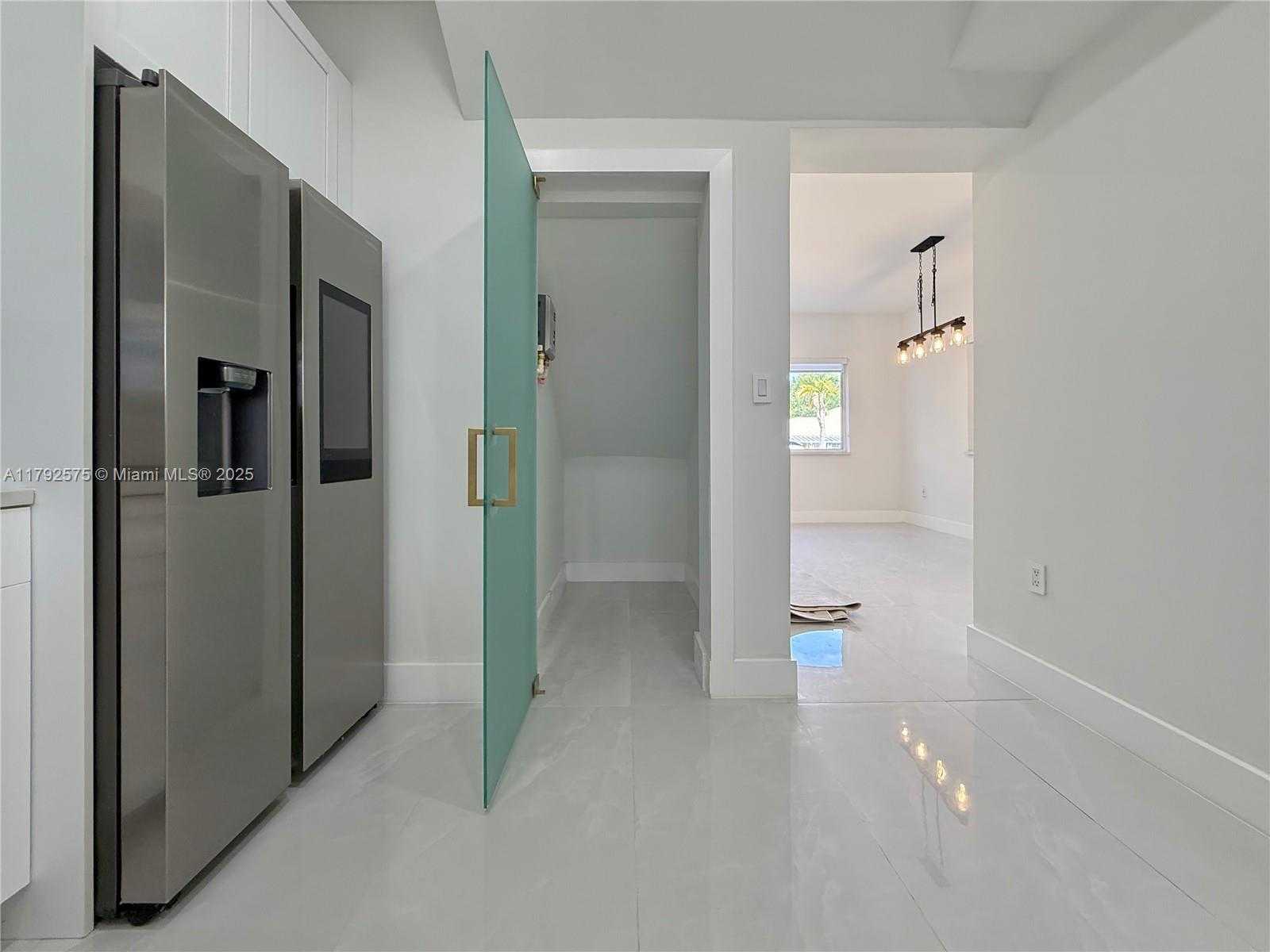 Small Image of 927 SOUTH WEST 18TH AVE, Miami Number 12