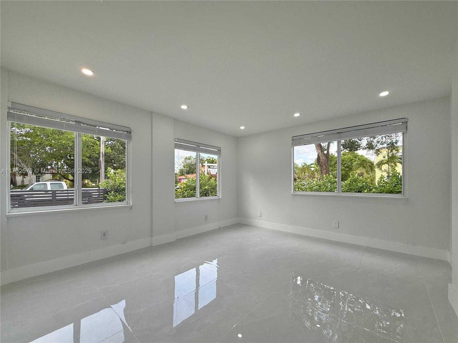 Small Image of 927 SOUTH WEST 18TH AVE, Miami Number 19