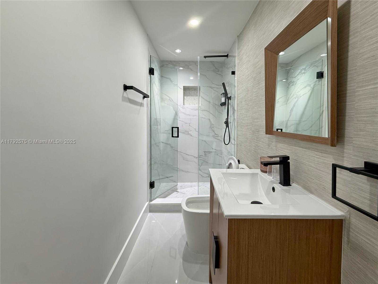 Small Image of 927 SOUTH WEST 18TH AVE, Miami Number 24