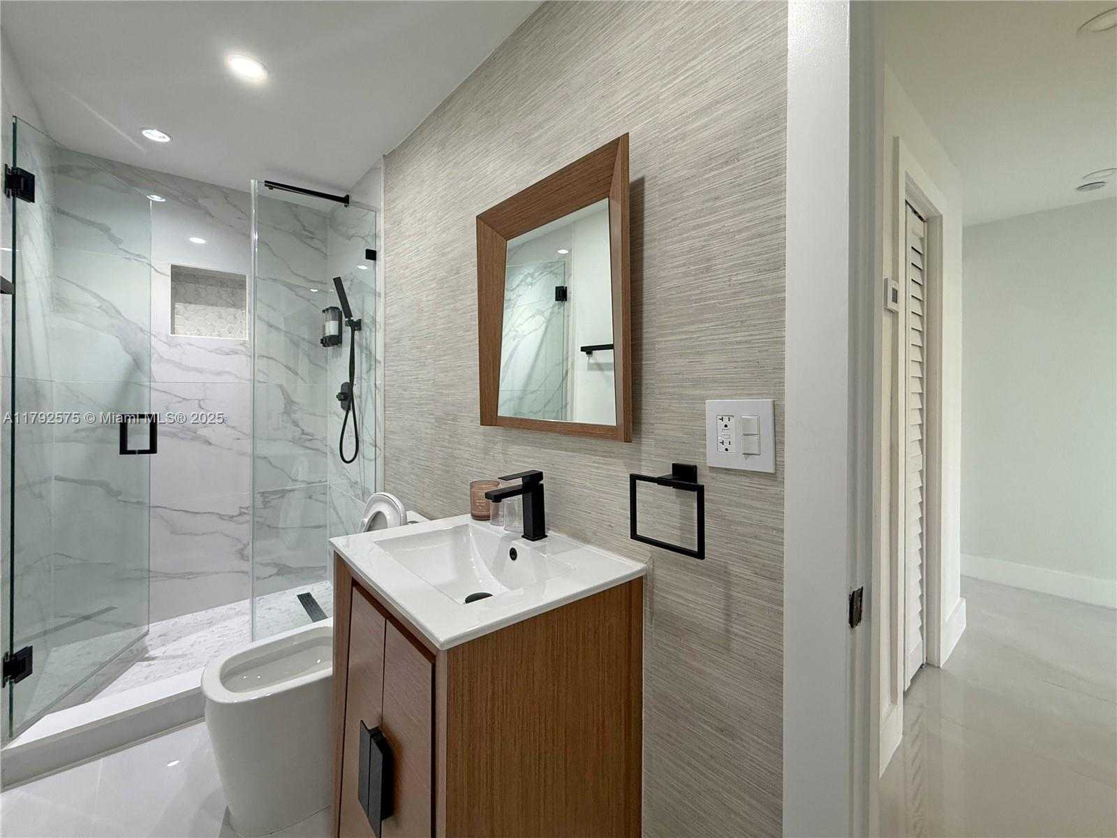 Small Image of 927 SOUTH WEST 18TH AVE, Miami Number 26