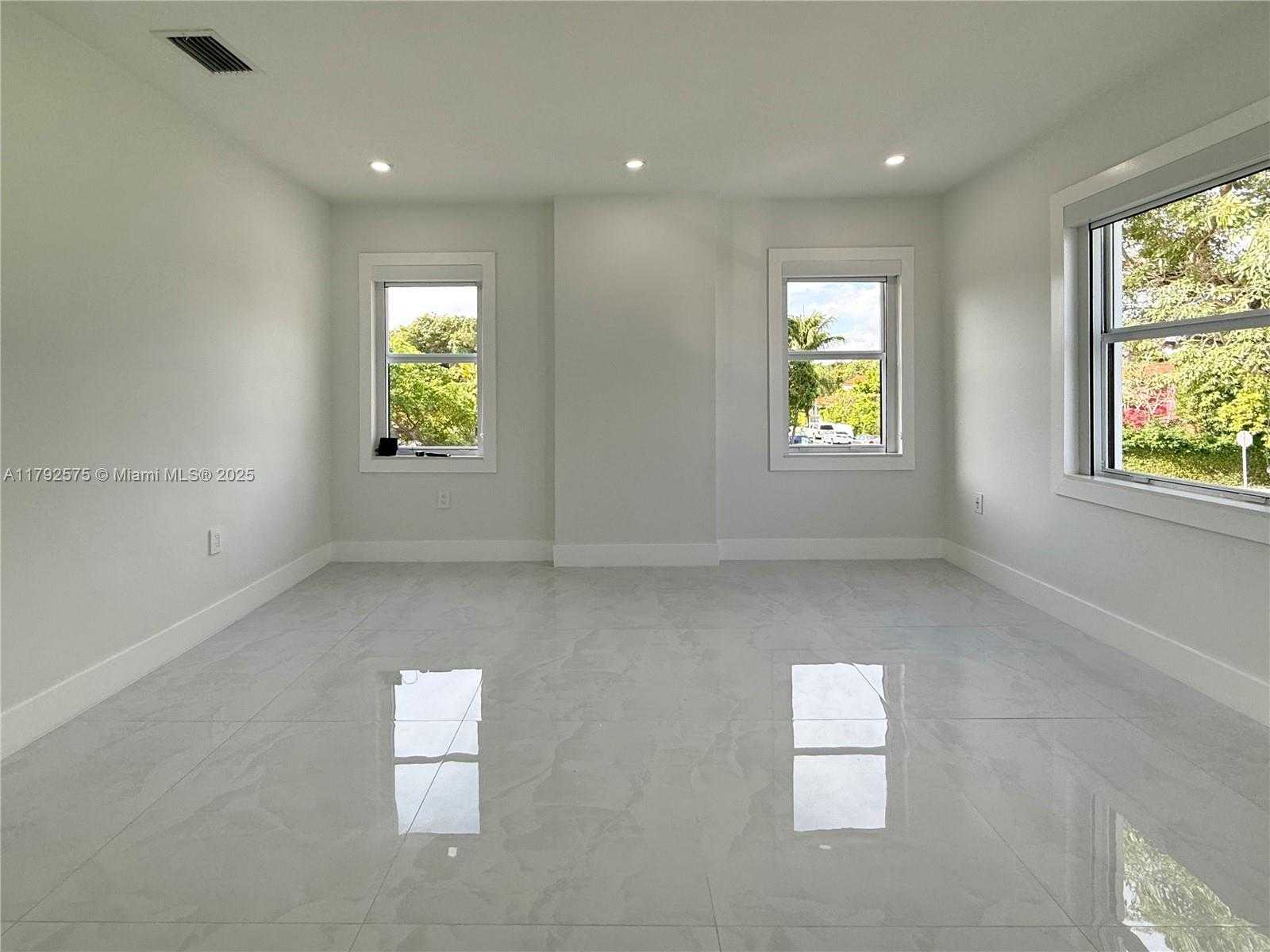 Small Image of 927 SOUTH WEST 18TH AVE, Miami Number 38