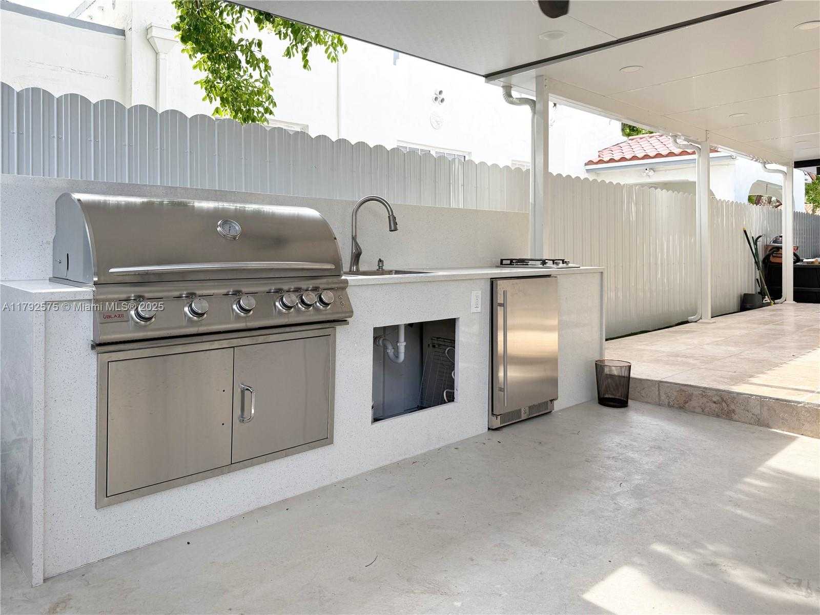 Small Image of 927 SOUTH WEST 18TH AVE, Miami Number 42