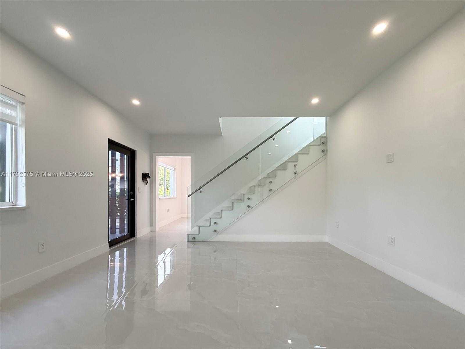 Small Image of 927 SOUTH WEST 18TH AVE, Miami Number 6