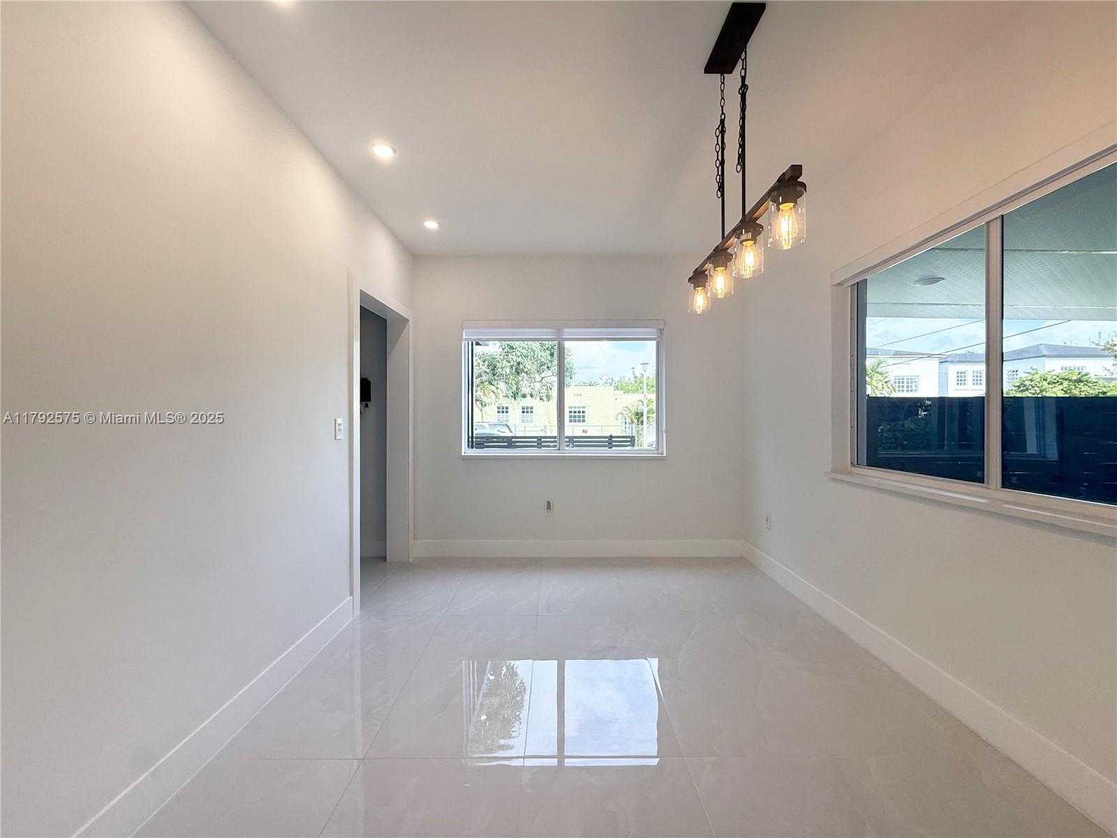 Small Image of 927 SOUTH WEST 18TH AVE, Miami Number 8
