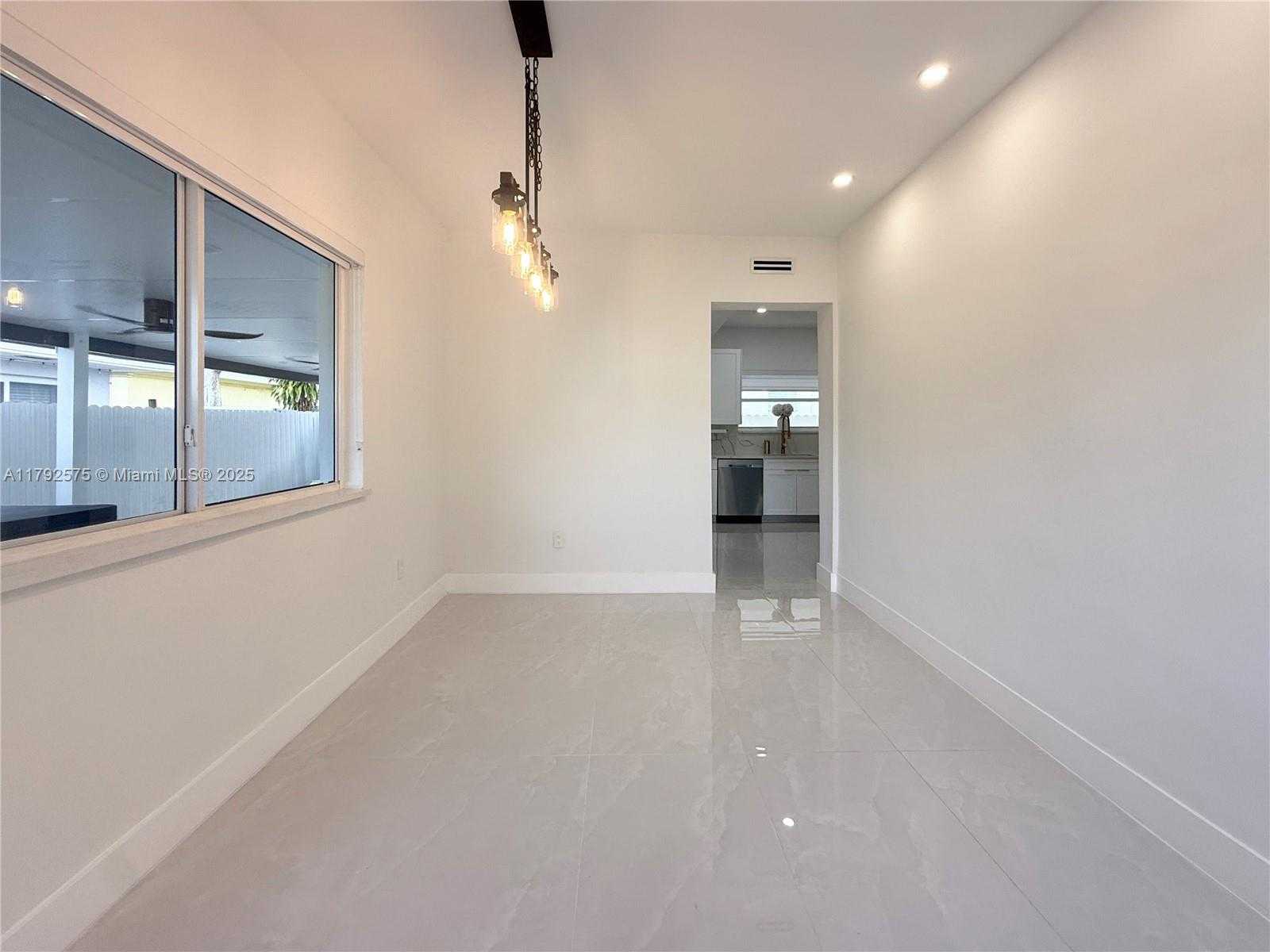 Small Image of 927 SOUTH WEST 18TH AVE, Miami Number 9