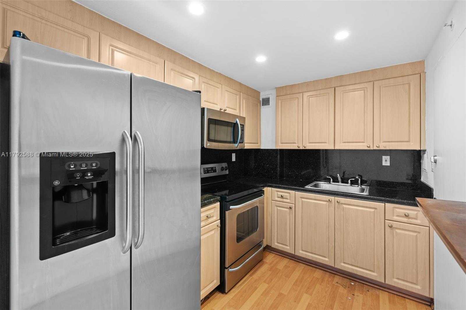 Small Image of 3301 NORTH EAST 5TH AVE #1114, Miami Number 2