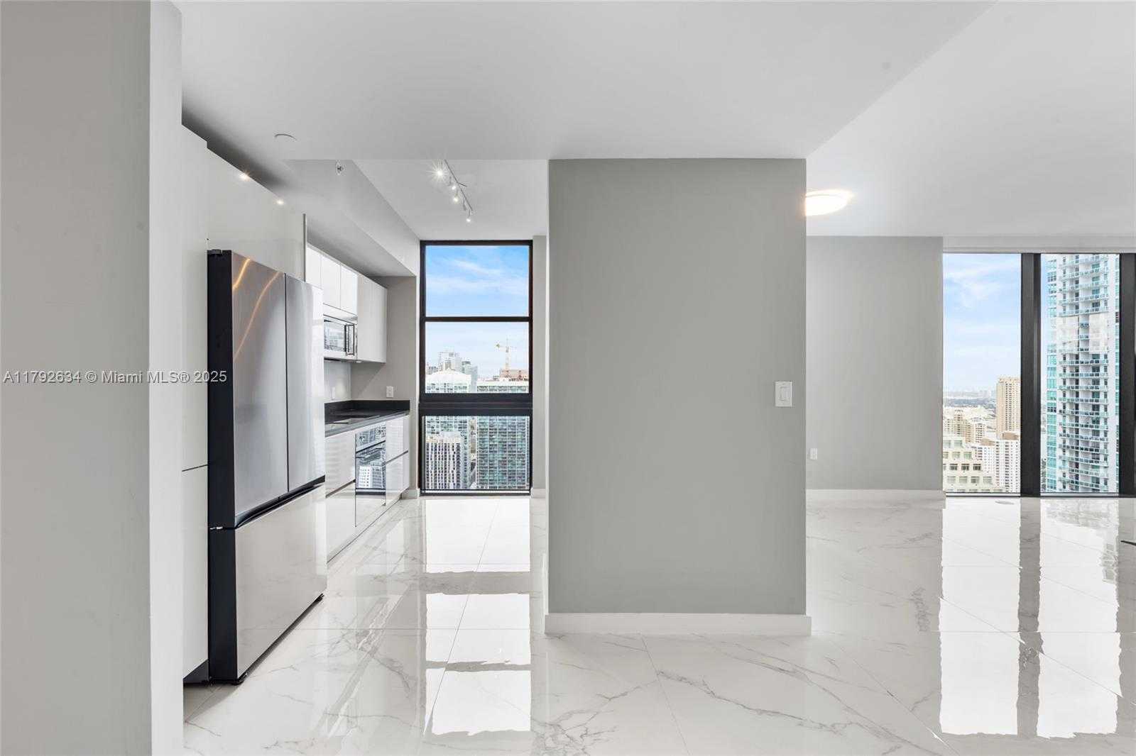 Small Image of 1010 BRICKELL AVE #4401, Miami Number 5