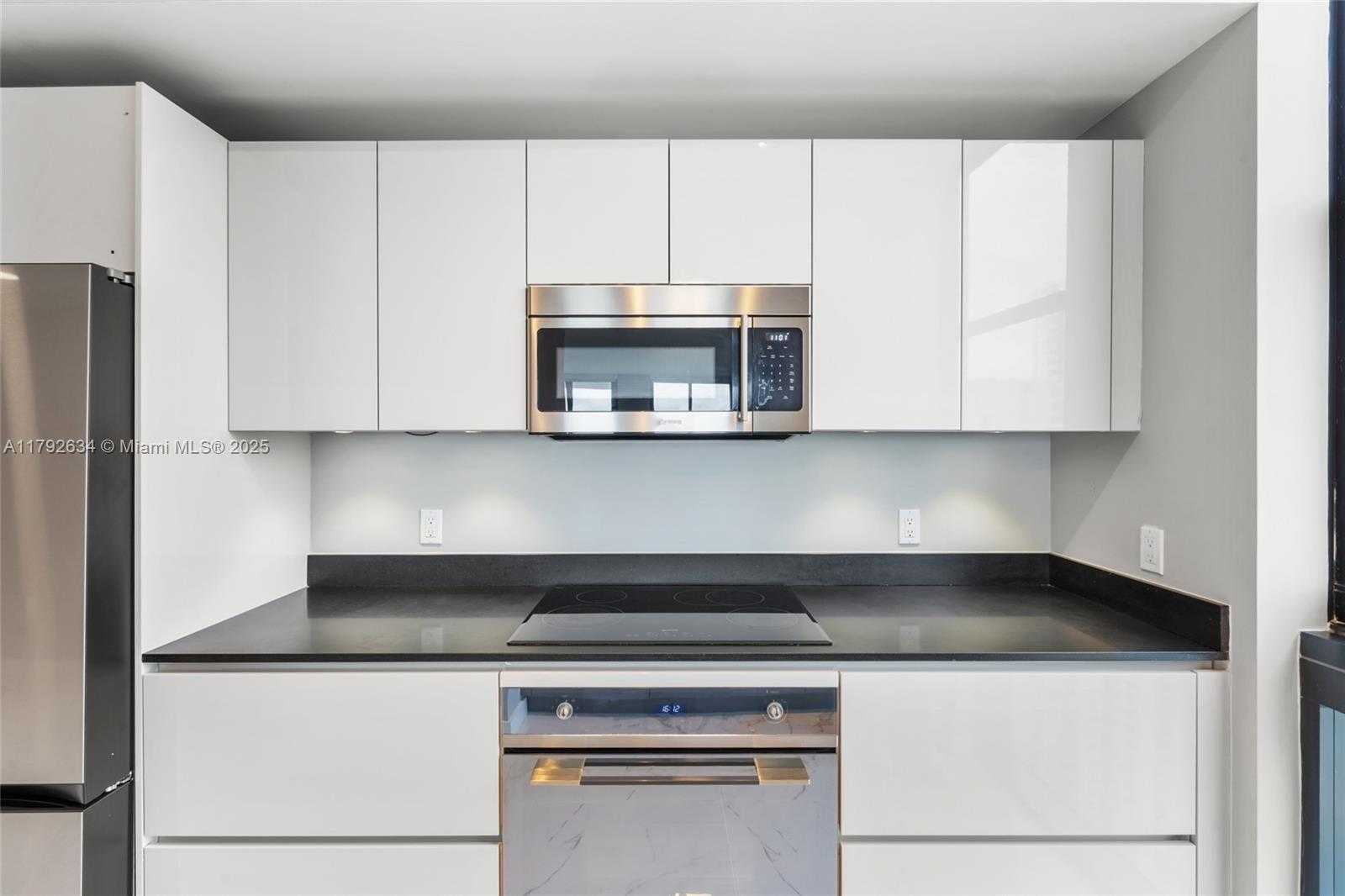 Small Image of 1010 BRICKELL AVE #4401, Miami Number 9