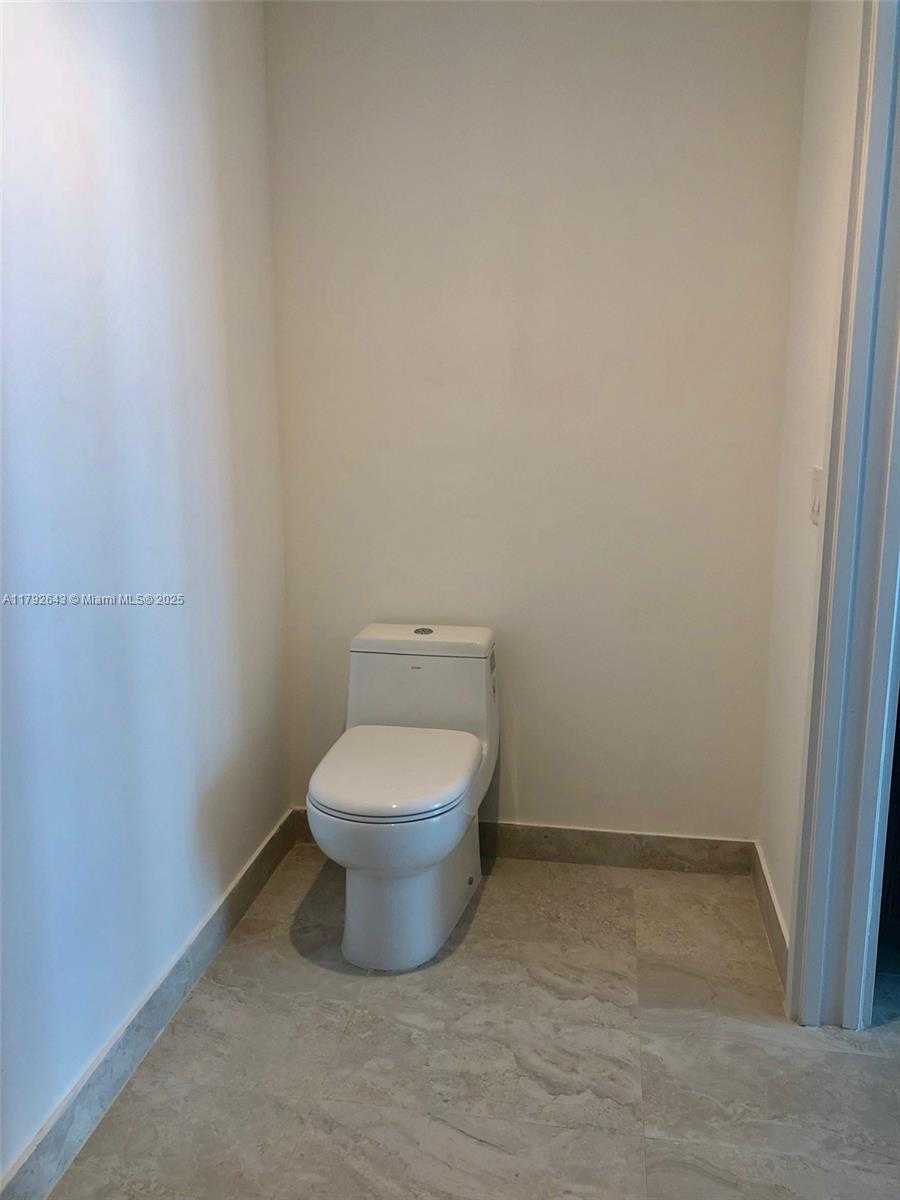 Small Image of 488 NORTH EAST 18 STREET #3803, Miami Number 10