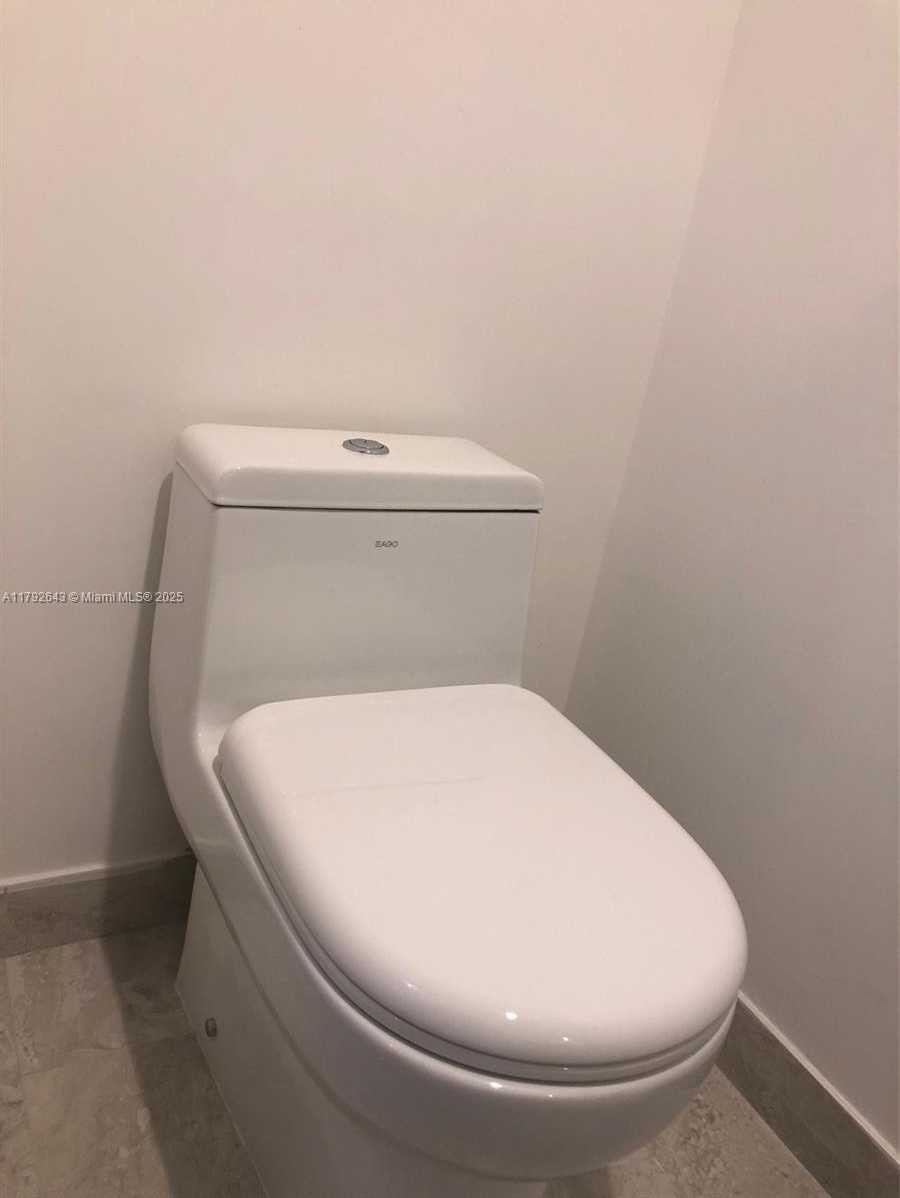 Small Image of 488 NORTH EAST 18 STREET #3803, Miami Number 12