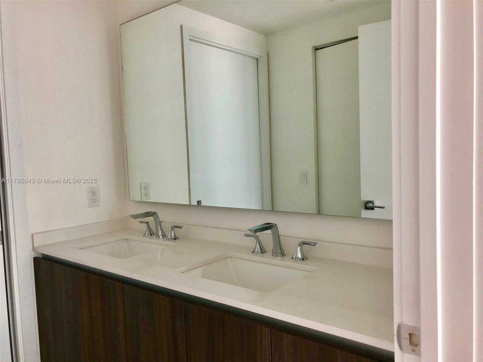 Small Image of 488 NORTH EAST 18 STREET #3803, Miami Number 7