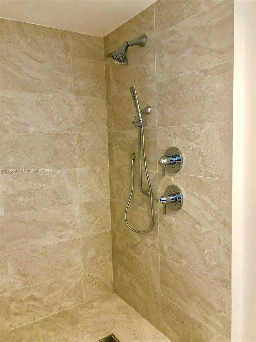 Small Image of 488 NORTH EAST 18 STREET #3803, Miami Number 8