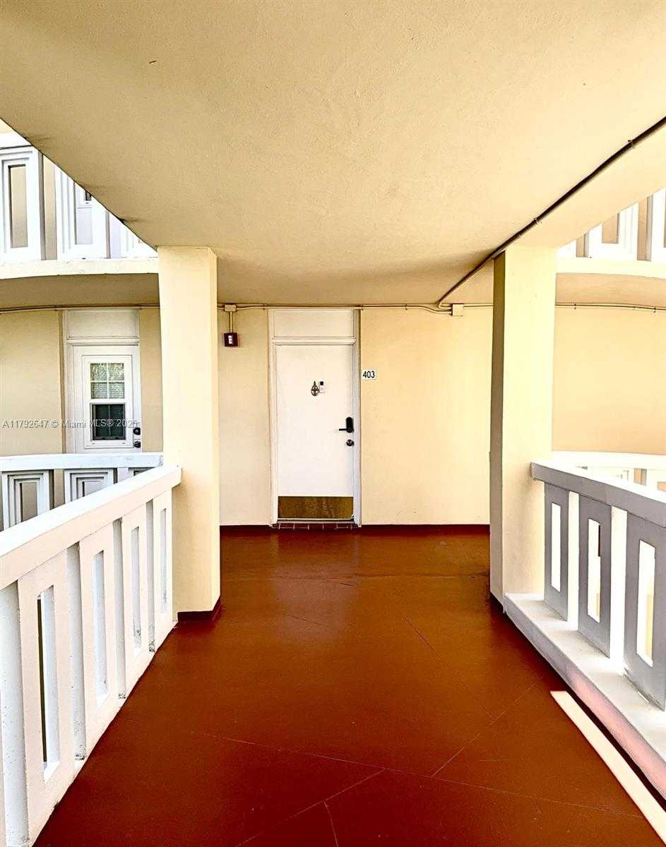 Small Image of 2930 POINT EAST DR #E403, Aventura Number 22