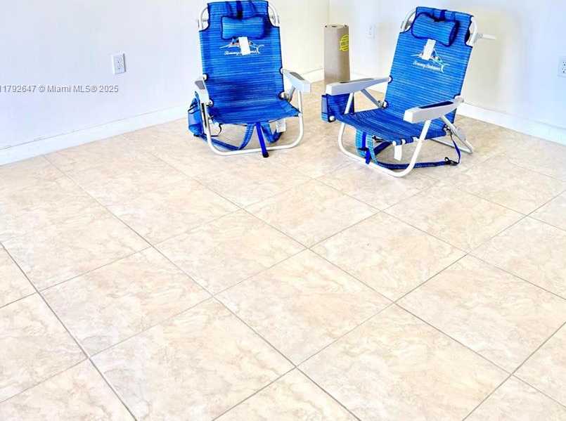 Small Image of 2930 POINT EAST DR #E403, Aventura Number 23
