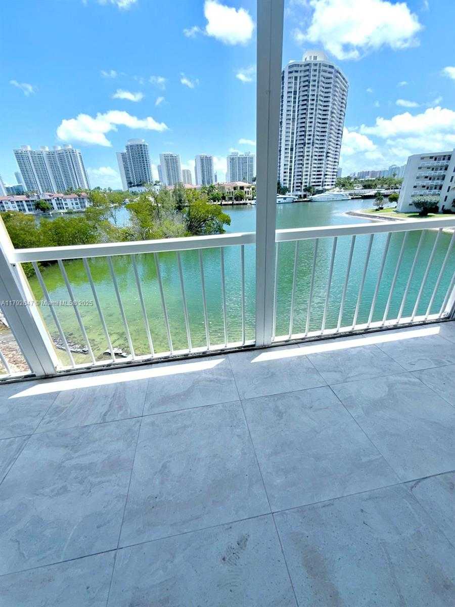Small Image of 2930 POINT EAST DR #E403, Aventura Number 3