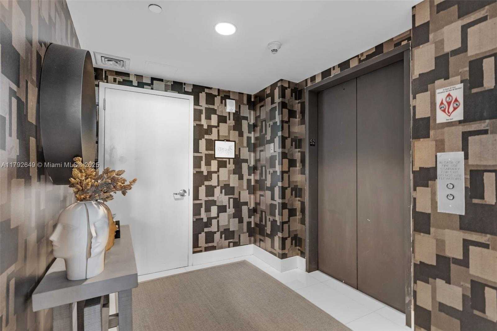 Small Image of 900 BISCAYNE BLVD #5208, Miami Number 11