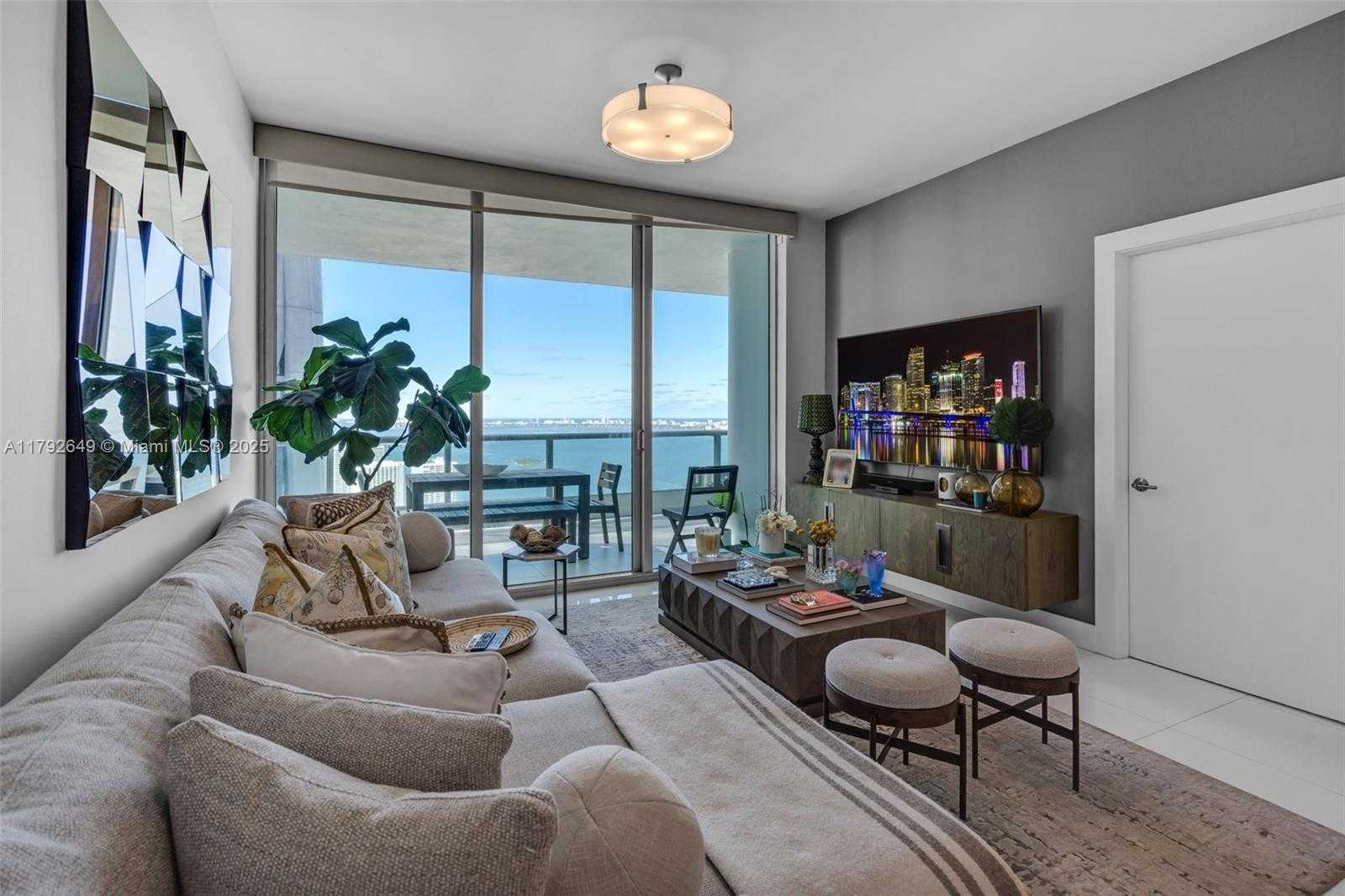 Small Image of 900 BISCAYNE BLVD #5208, Miami Number 16